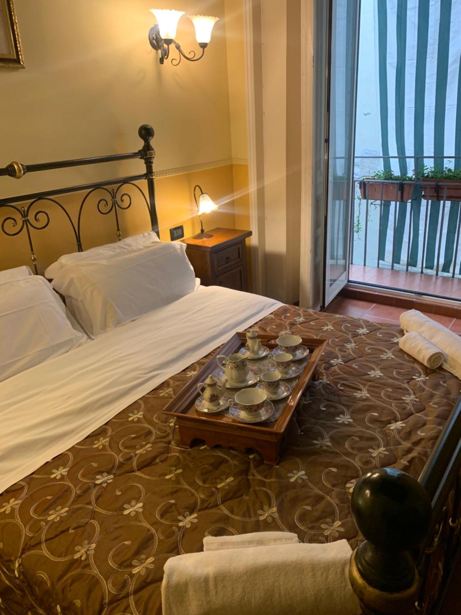 Hotel Pignatelli Napoli Zewnętrze zdjęcie