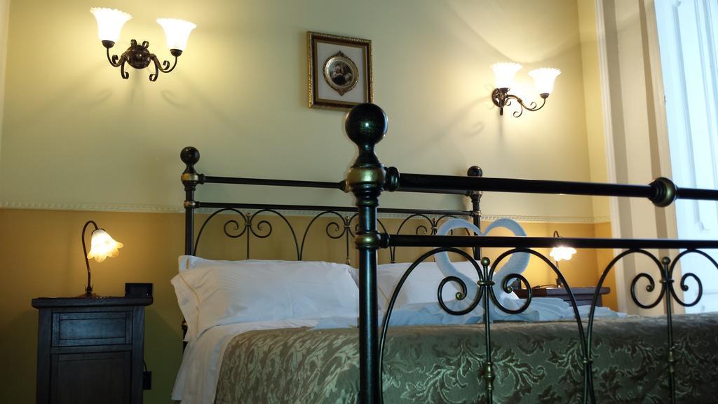 Hotel Pignatelli Napoli Zewnętrze zdjęcie