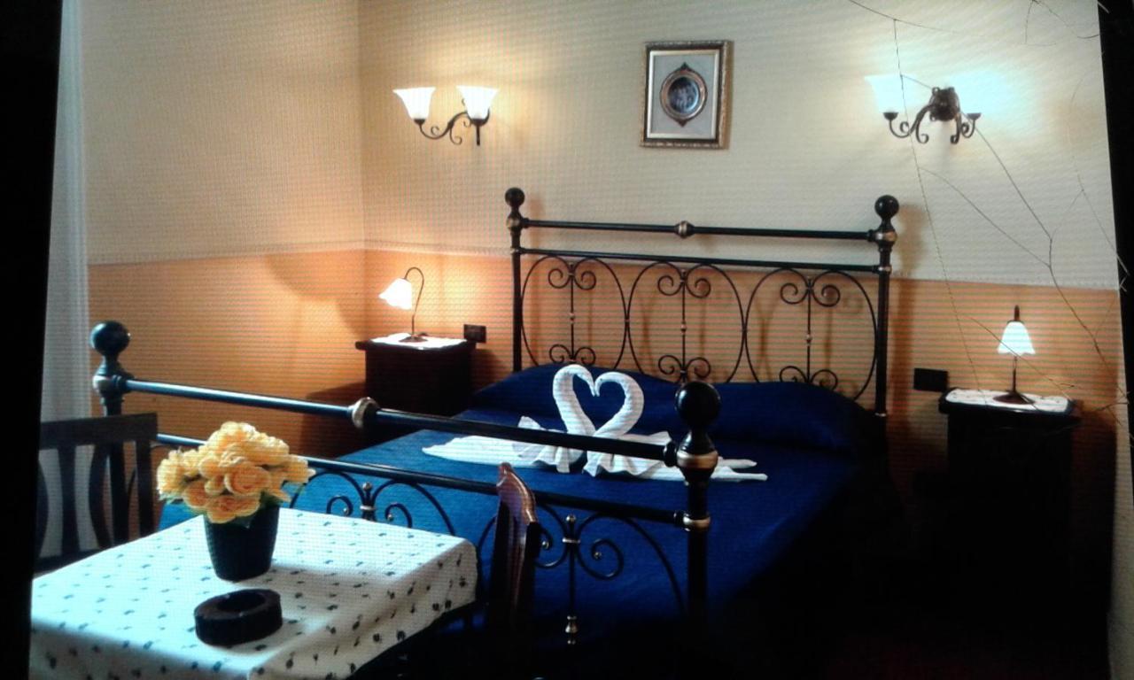 Hotel Pignatelli Napoli Zewnętrze zdjęcie